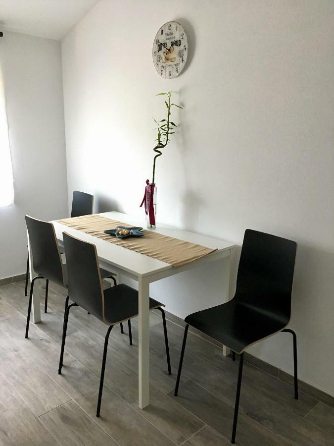 Fine & Shine Apartment Pula Exterior foto