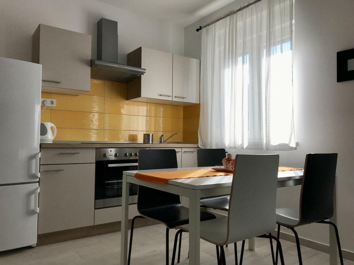 Fine & Shine Apartment Pula Exterior foto